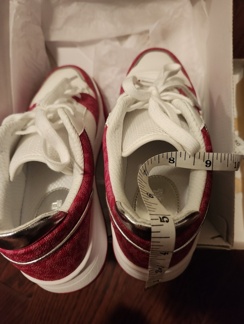 Michael Kors White & Red Logo-Panel Kids Sneakers - Picture 12 of 12